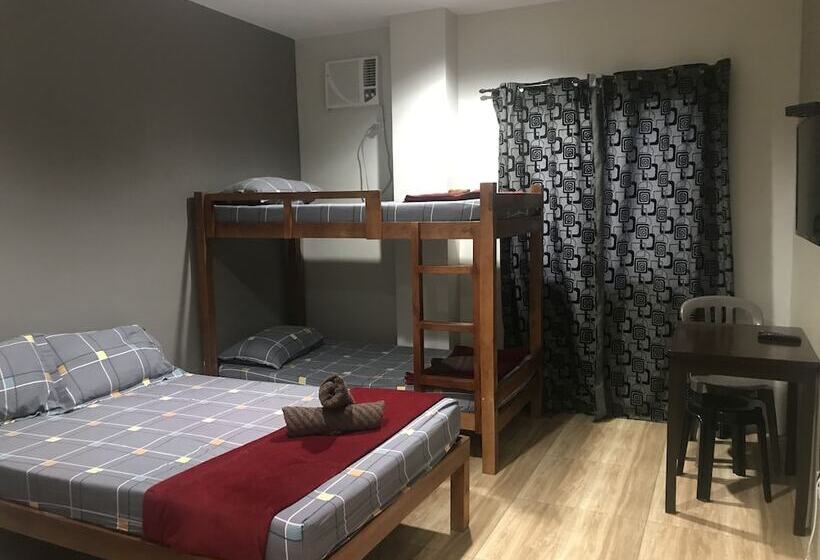 旅馆 2020 Travelers Inn