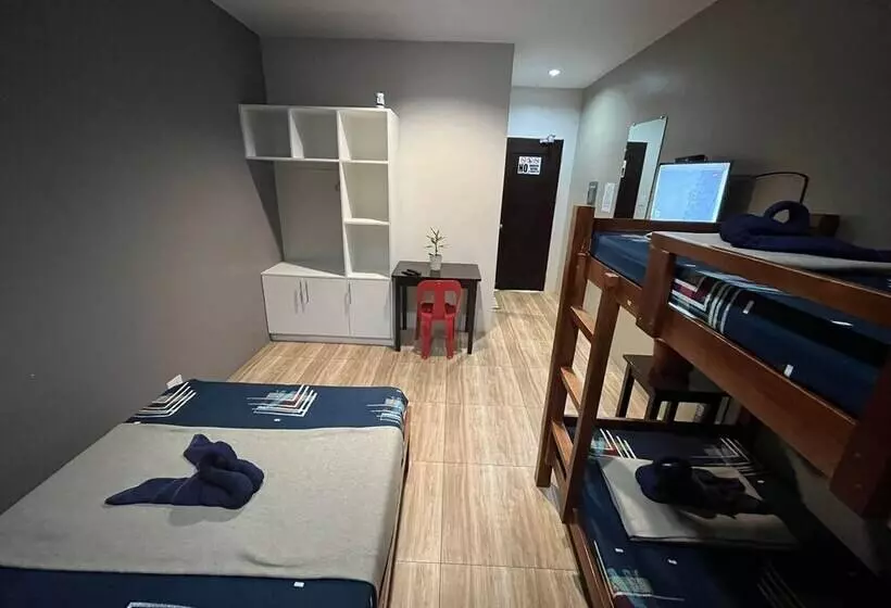ユースホステル 2020 Travelers Inn