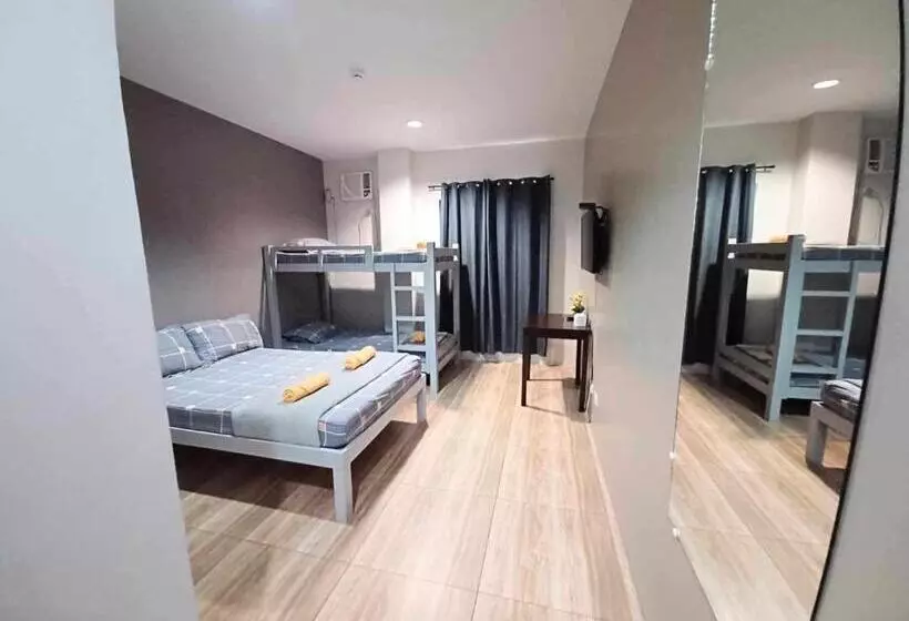 ユースホステル 2020 Travelers Inn