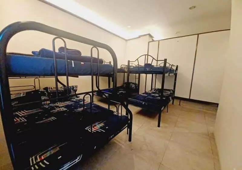 ユースホステル 2020 Travelers Inn