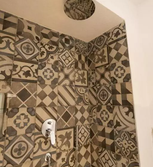 پانسیون Alpencity Suites