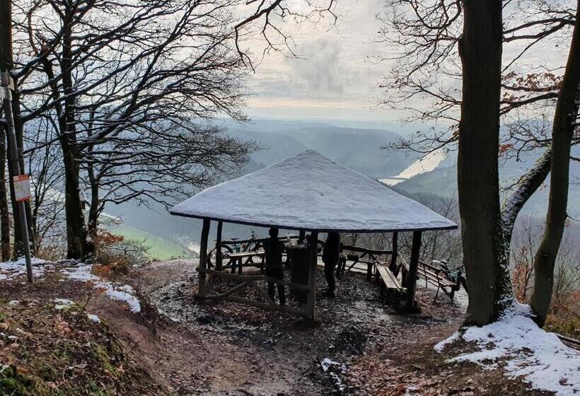 Römerstube Apartments & Rooms