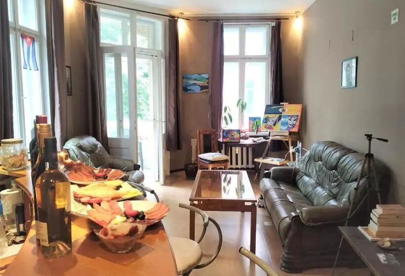 Retkeilymaja Deluxe Rooms In The Middle Of The Downtown