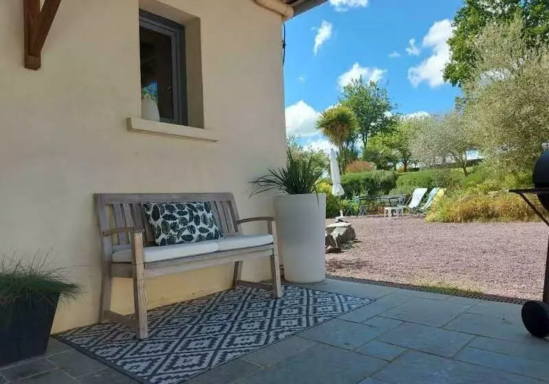 Aamiaismajoitus (B&B) Havre De Paix Et Jardin Tropical. Chambre Privée