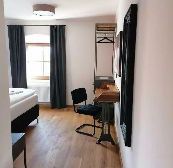 Hotelli Gasthof Kirchenwirt