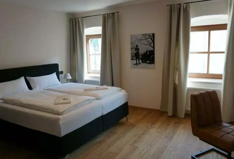 Hotelli Gasthof Kirchenwirt