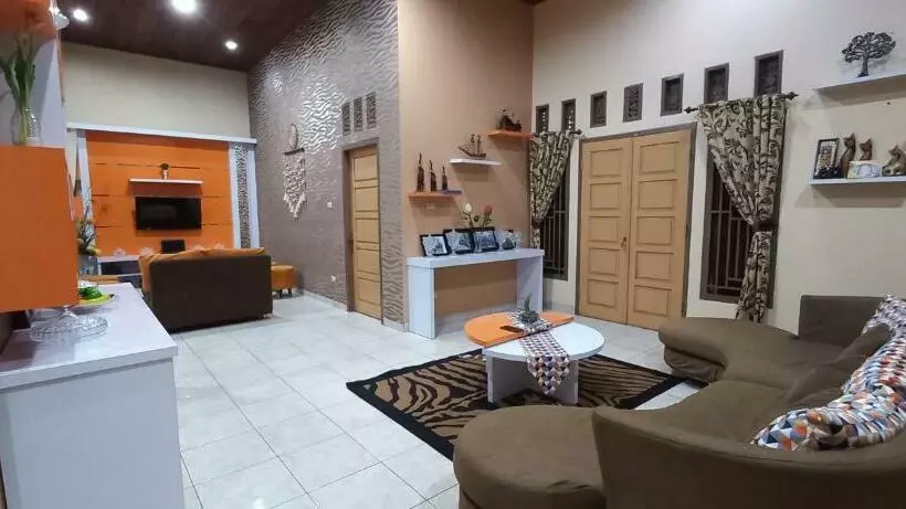 ペンション House Of Runsia Guesthouse