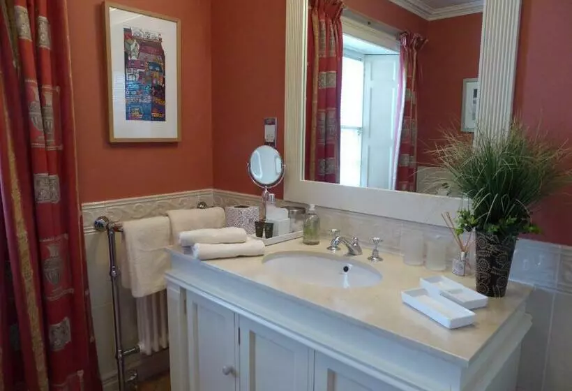 Troustrie House B&b, By Crail