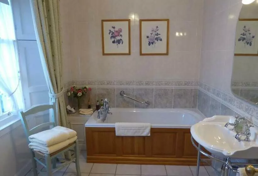 Troustrie House B&b, By Crail