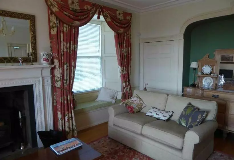 Troustrie House B&b, By Crail