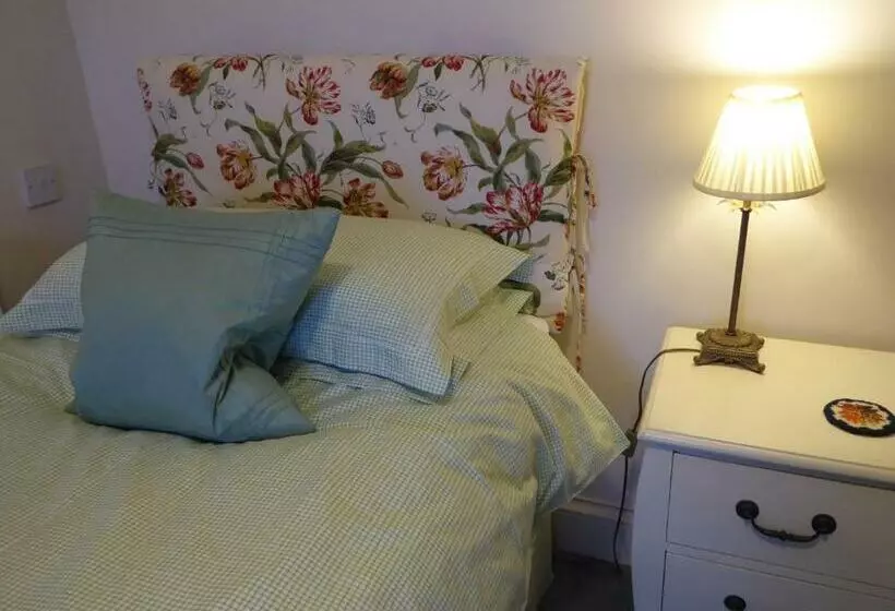 Troustrie House B&b, By Crail