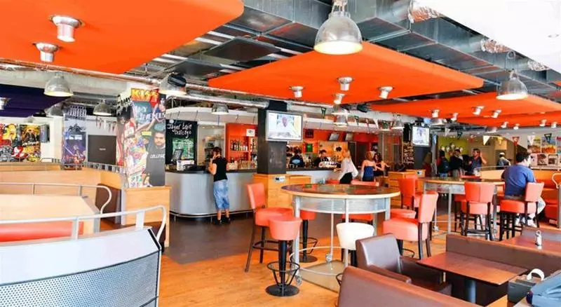 St Christopher S Inn Paris Canal