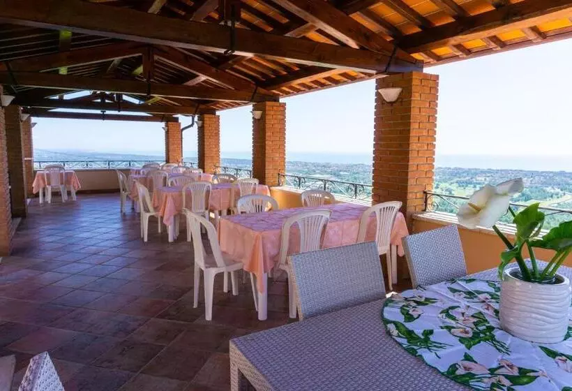 تختخواب و صبحانه Bellavista Versilia
