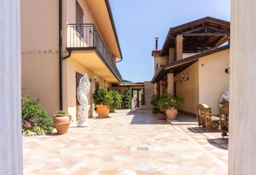 تختخواب و صبحانه Bellavista Versilia