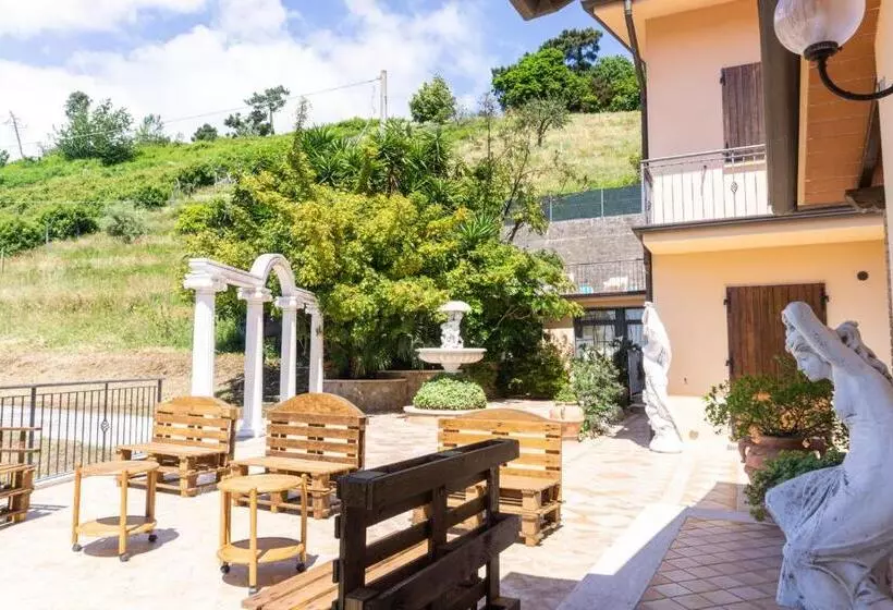 تختخواب و صبحانه Bellavista Versilia