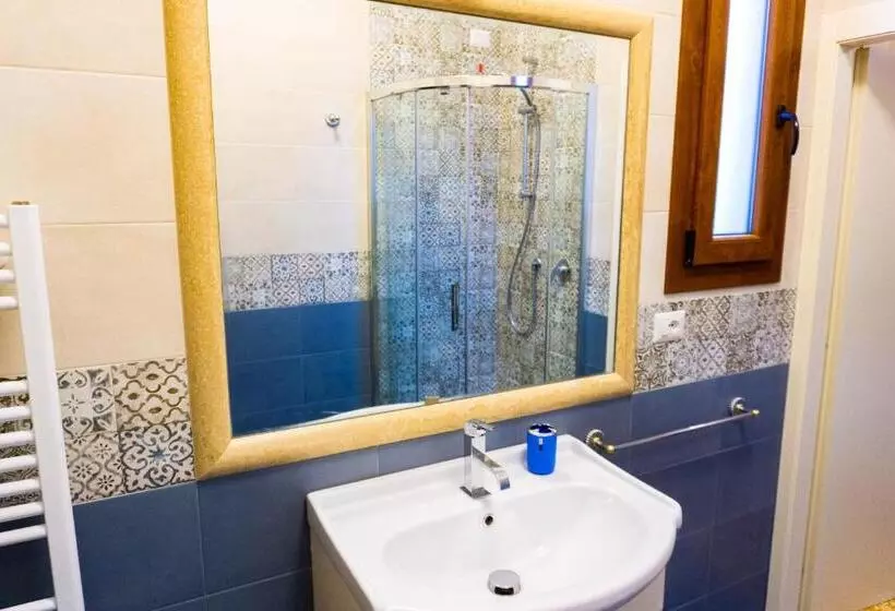 تختخواب و صبحانه Bellavista Versilia