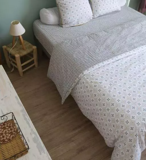 Aamiaismajoitus (B&B) Vagabondes Chambres D Hôtes