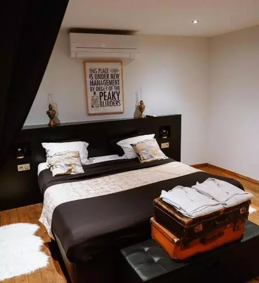 هتل Lofts In Town