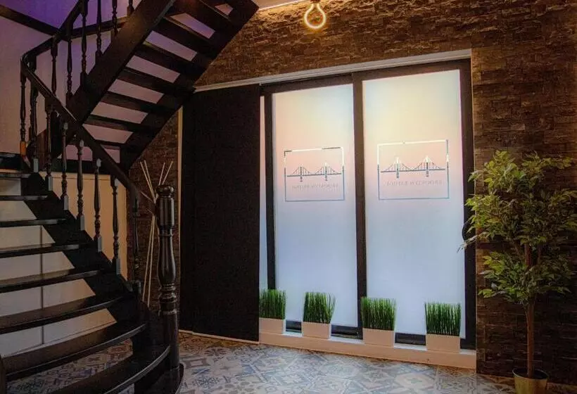 هتل Lofts In Town