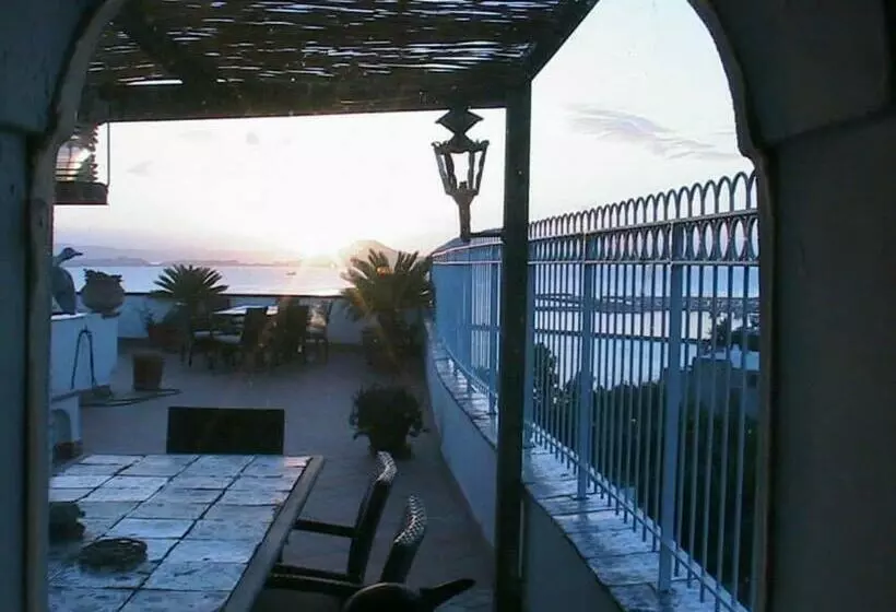 پانسیون Stanza La Terrazza