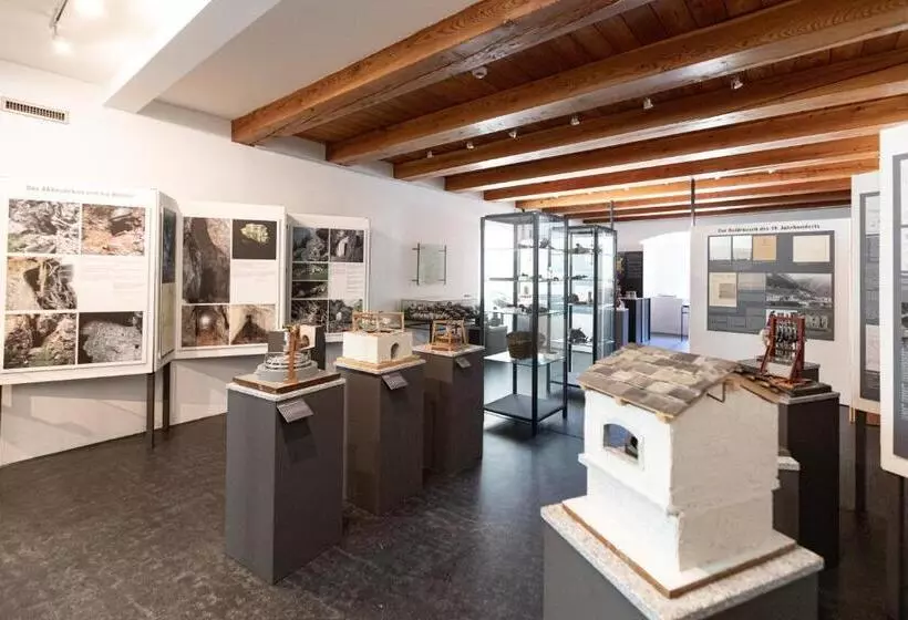 Hotelli Restaurant Stockalperturm