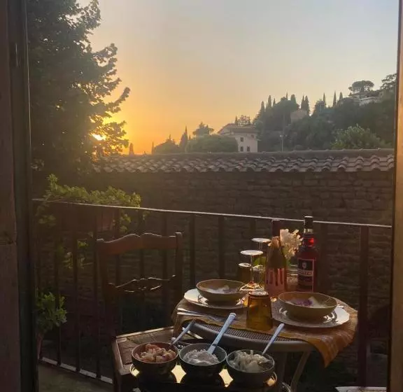 ペンション Camera Suite Romantica Con Giardino In Dimora Storica   B&b Palazzo Robicci