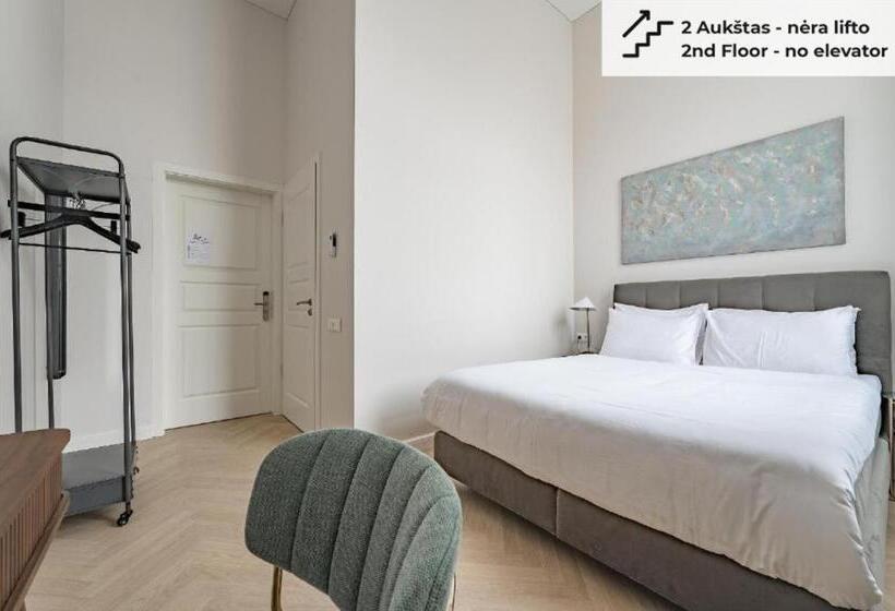 پانسیون St Casimir Apartments