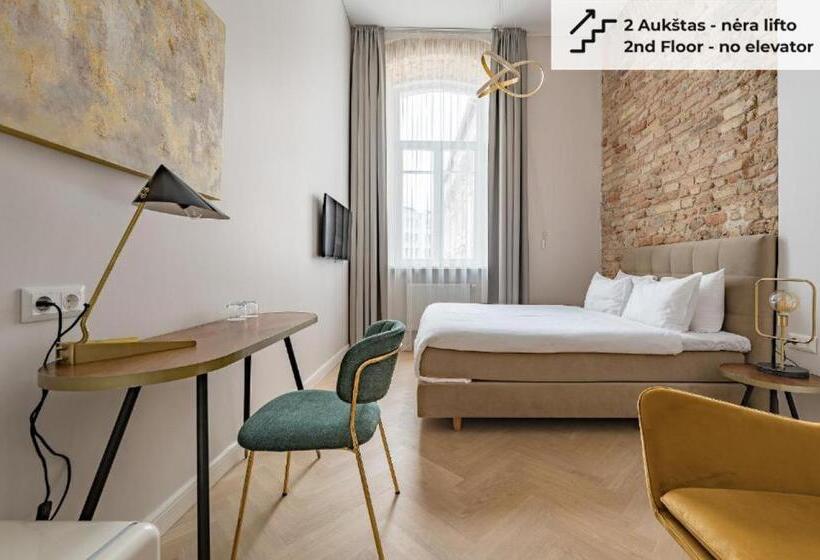 پانسیون St Casimir Apartments