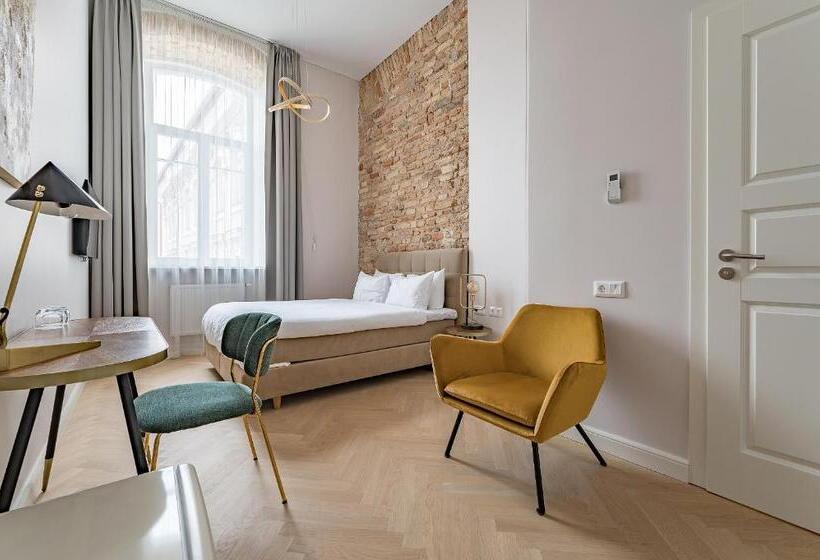 پانسیون St Casimir Apartments