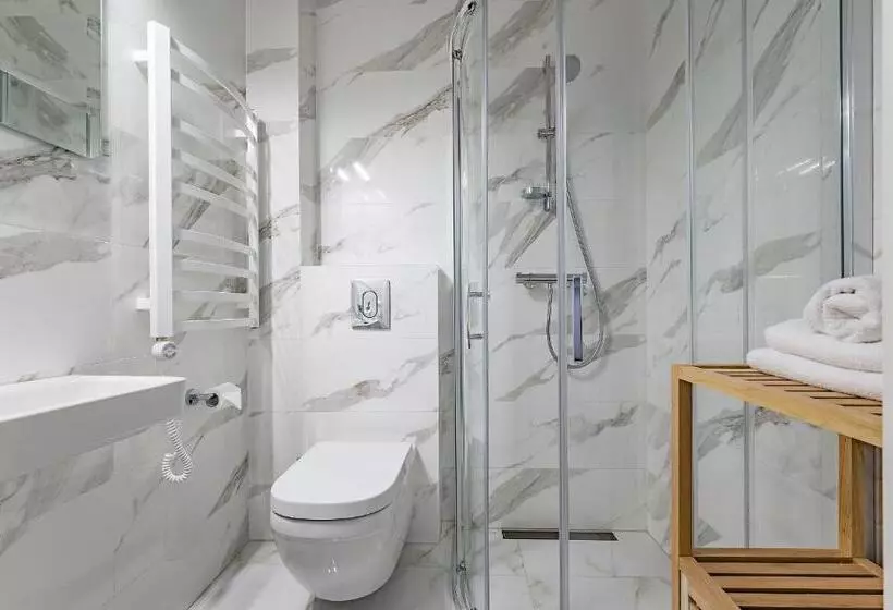 پانسیون St Casimir Apartments