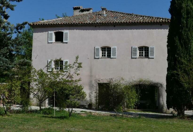 ベッドアンドブレックファースト Le Charme D Une Vieille Bastide Provençale