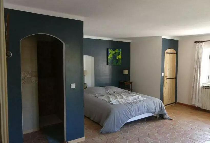 ベッドアンドブレックファースト Le Charme D Une Vieille Bastide Provençale
