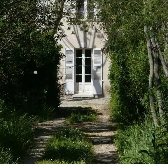 ベッドアンドブレックファースト Le Charme D Une Vieille Bastide Provençale