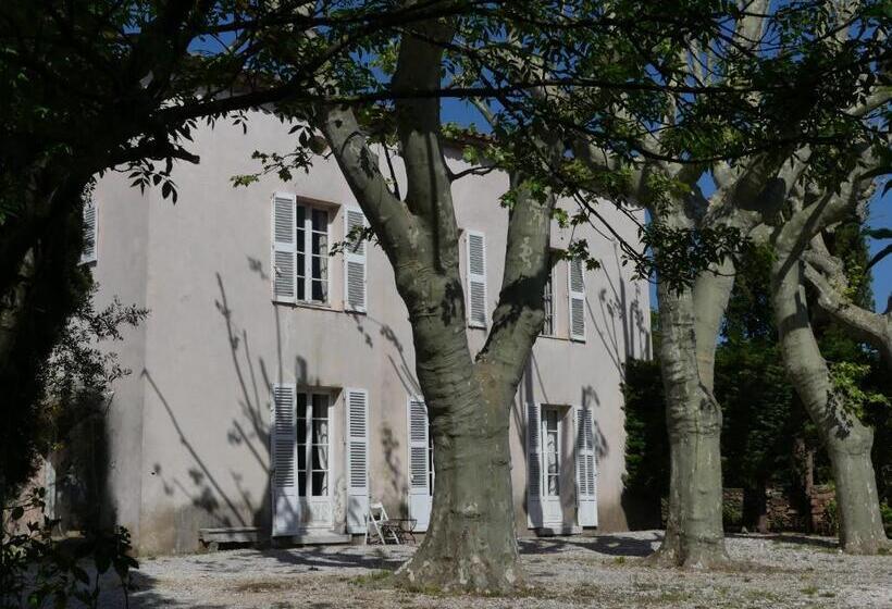 ベッドアンドブレックファースト Le Charme D Une Vieille Bastide Provençale