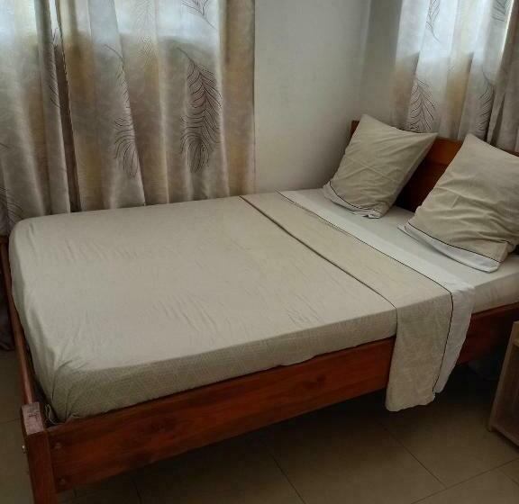 تختخواب و صبحانه Le Mastro Chambre D Hôtes