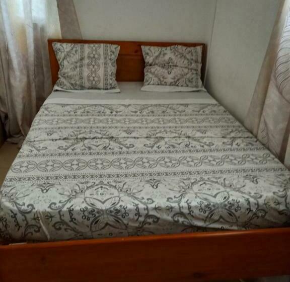 تختخواب و صبحانه Le Mastro Chambre D Hôtes