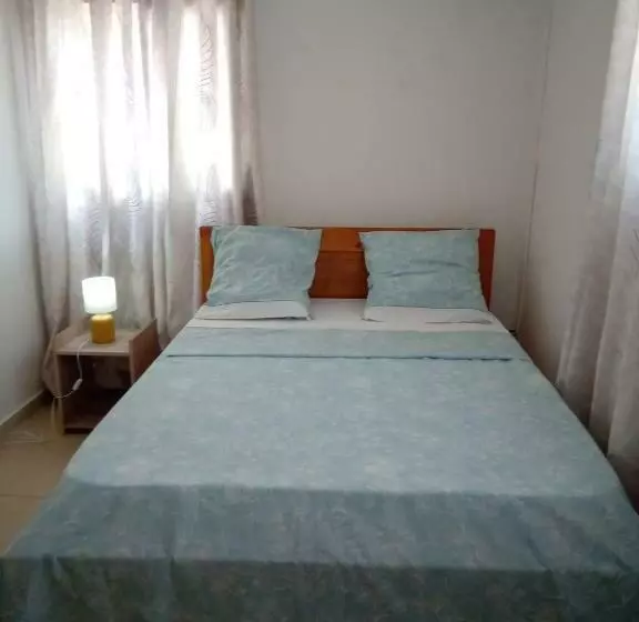 تختخواب و صبحانه Le Mastro Chambre D Hôtes