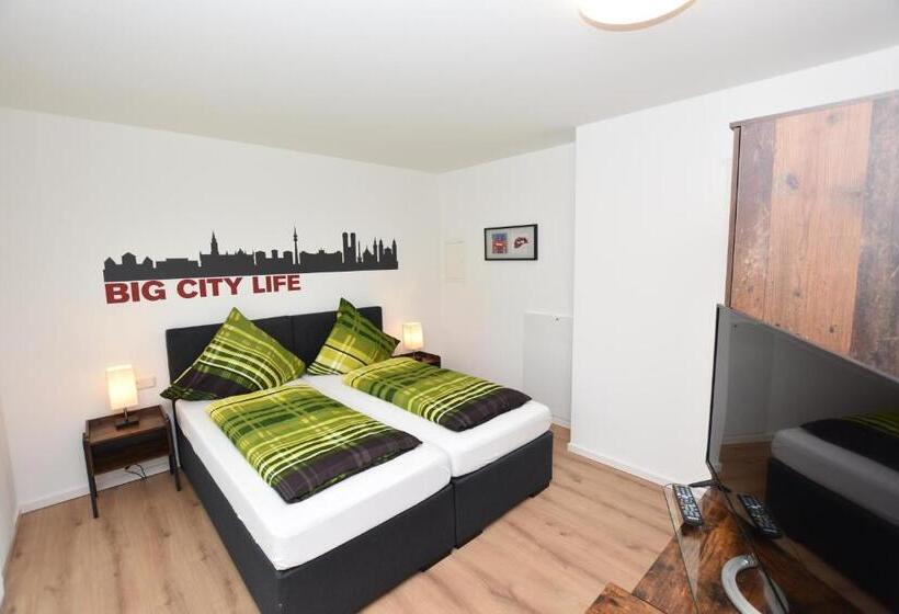 Boardinghouse Henschelstraße