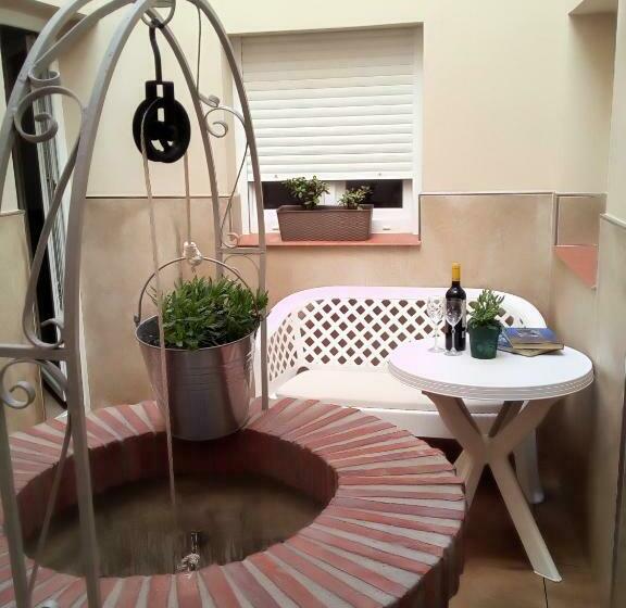 تختخواب و صبحانه Casa María