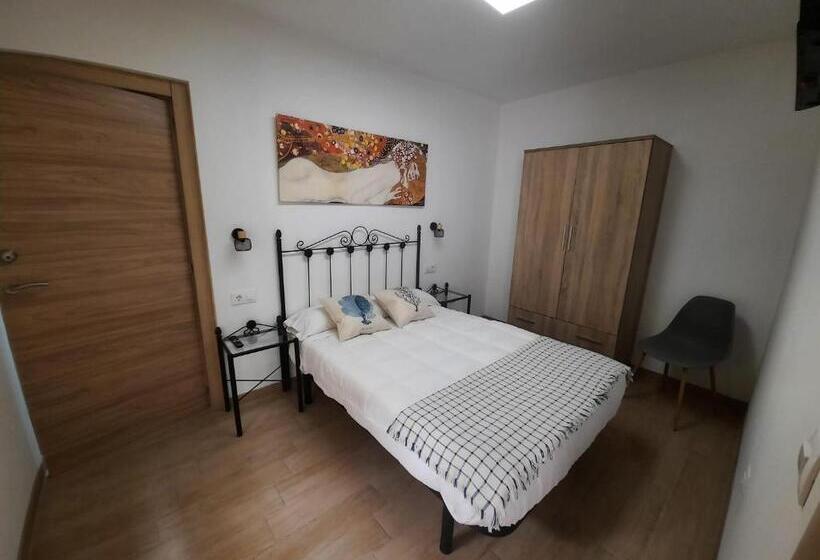 تختخواب و صبحانه Casa María