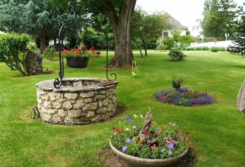 Aamiaismajoitus (B&B) Leclos Fleuri