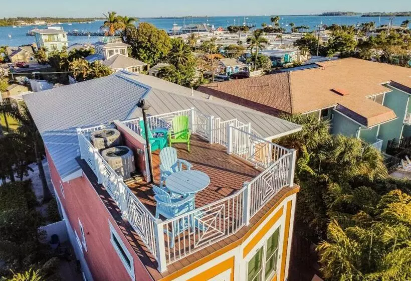 هتل Playa Esmeralda Home! Bradenton Beach Now Open!!!