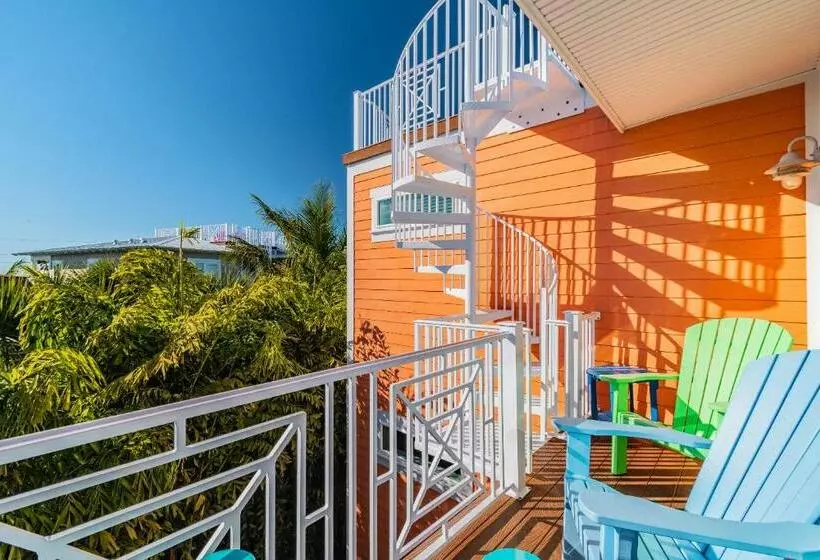 هتل Playa Esmeralda Home! Bradenton Beach Now Open!!!