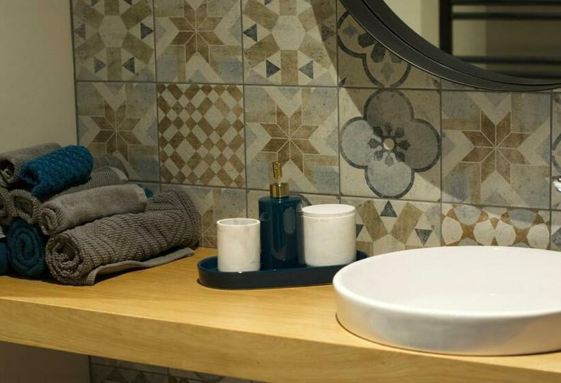 مبيت وإفطار Au 689