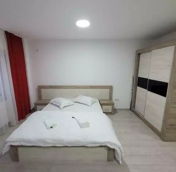 Cazare Bloc Nou Ultracentral