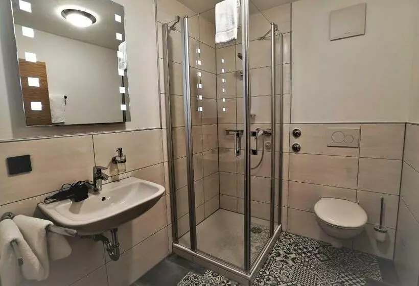 Kelterhotel Fröscher