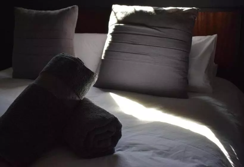 Majatalo Nooitgedacht Town Lodge