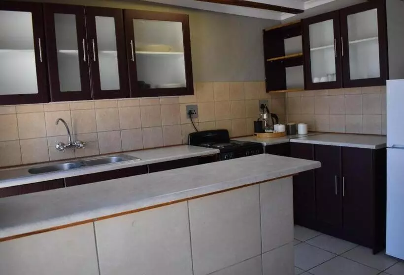 Majatalo Nooitgedacht Town Lodge