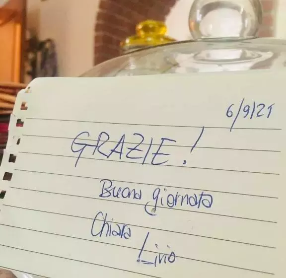 ベッドアンドブレックファースト Bed&breakfast La Ginestra