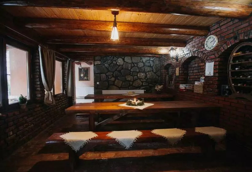 تختخواب و صبحانه Csángó Panoráma